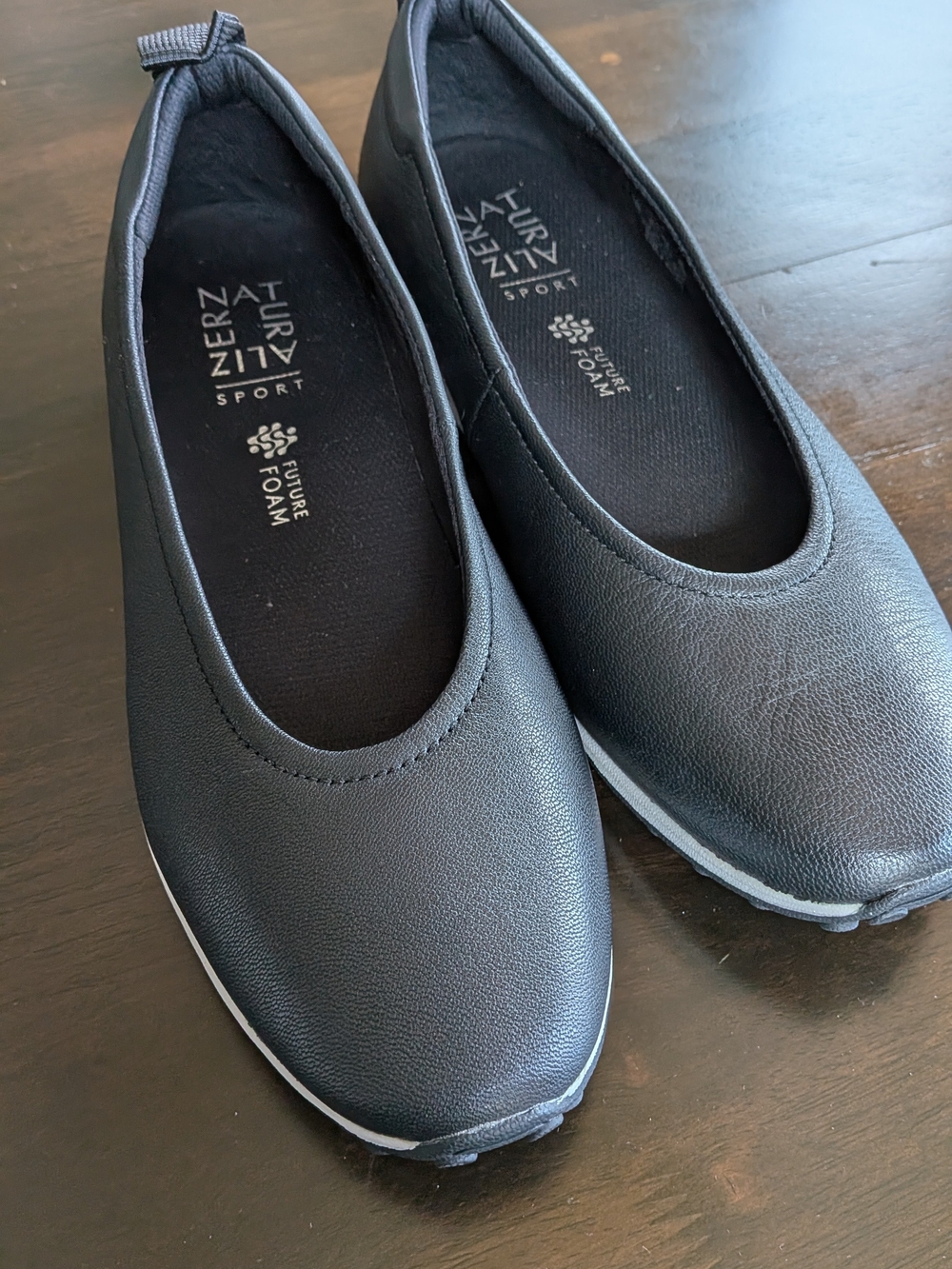 Naturalizer Carla Sport Black Slip-On Comfort Shoes